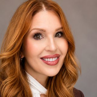 Laura Rackers, LE, MA, IDS Lasers trainer