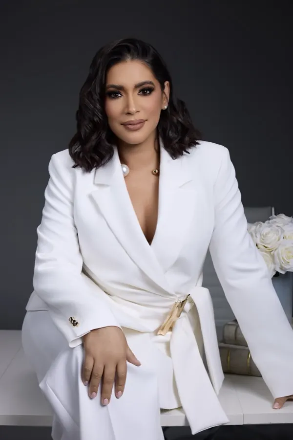 Glensy Brizuela, money coach para latinos en EE. UU., clienta de Dipus