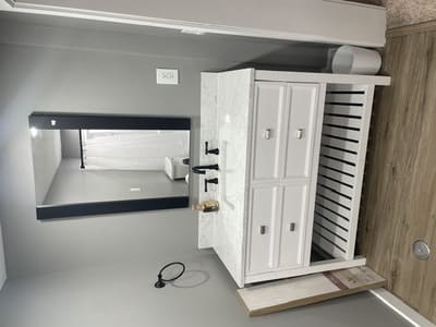 {{ custom_values.service_1 }} in {{custom_values.area_3})