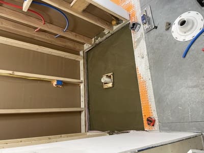 {{ custom_values.service_1 }} in {{custom_values.area_3})