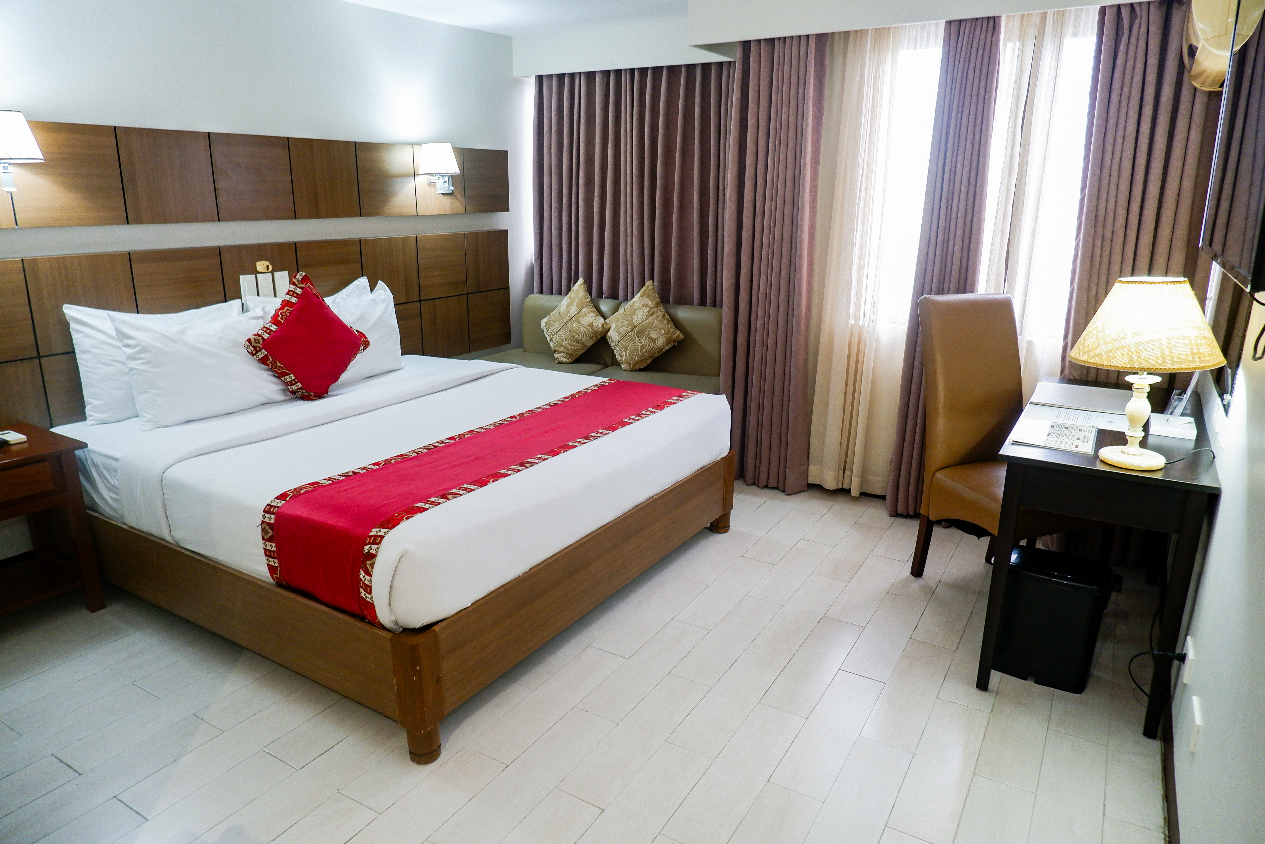 Premier Room Single Occupancy - View 2