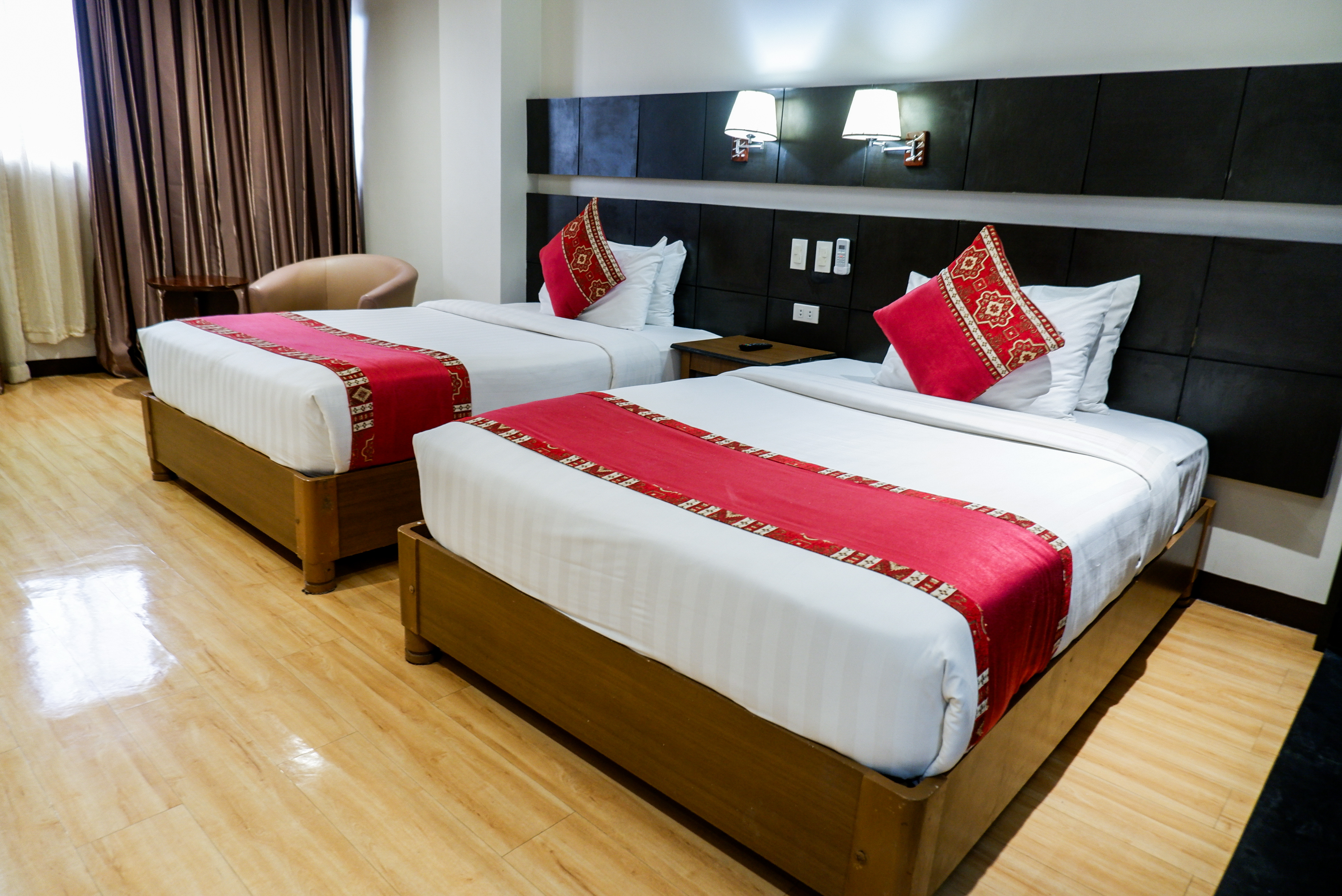 Deluxe Room Twin - View 4
