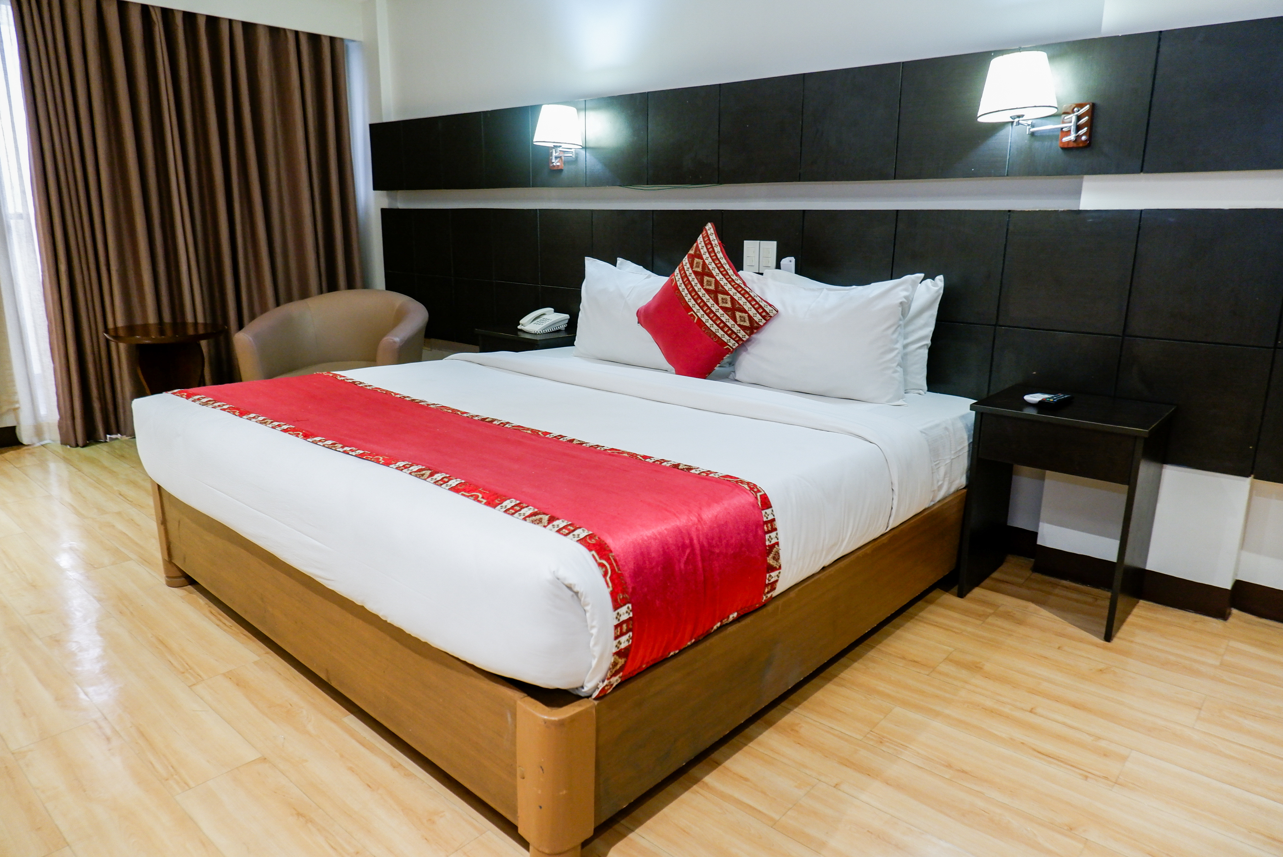Deluxe Room Single Occupancy - View 2