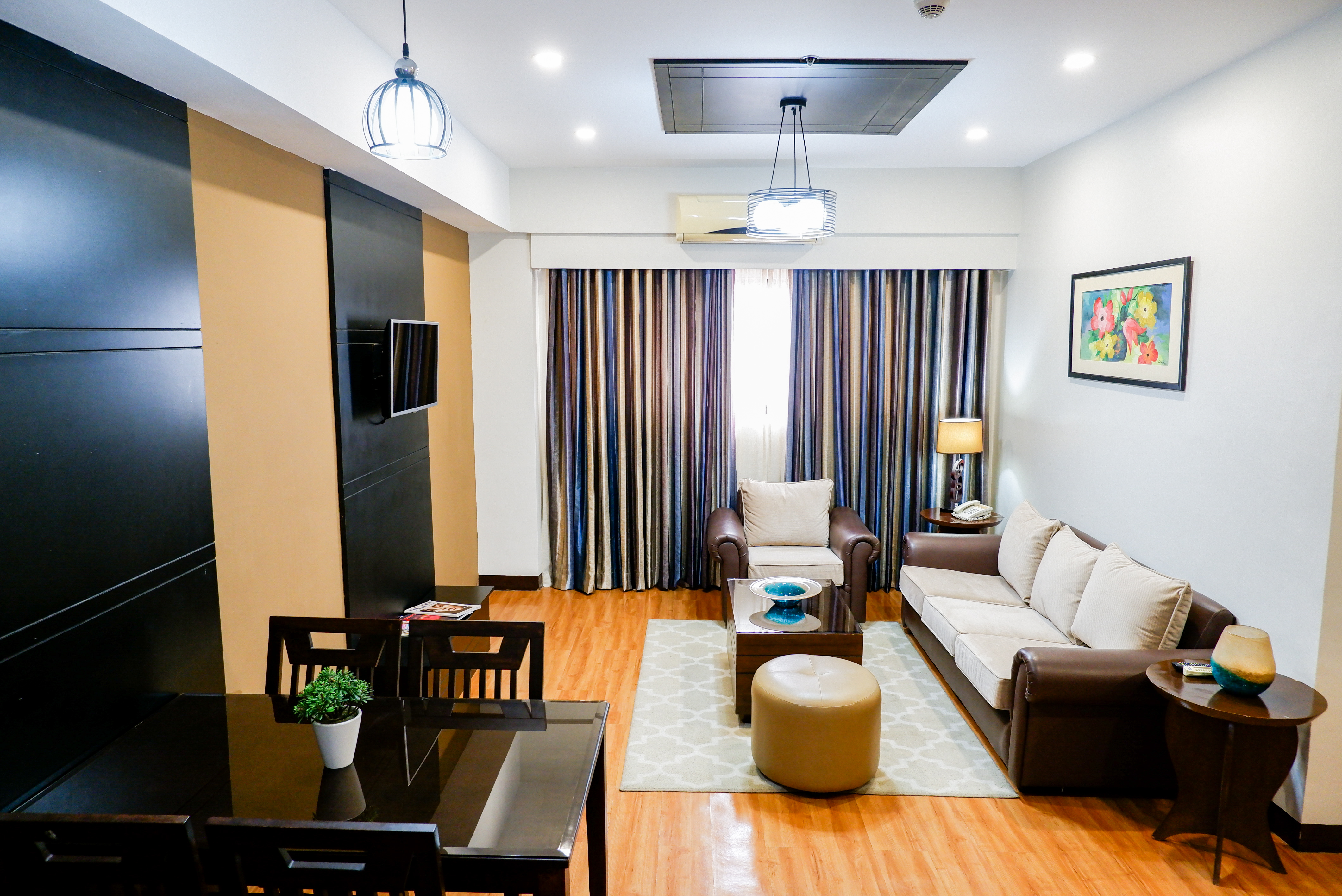 Deluxe Suite Single Occupancy - View 10
