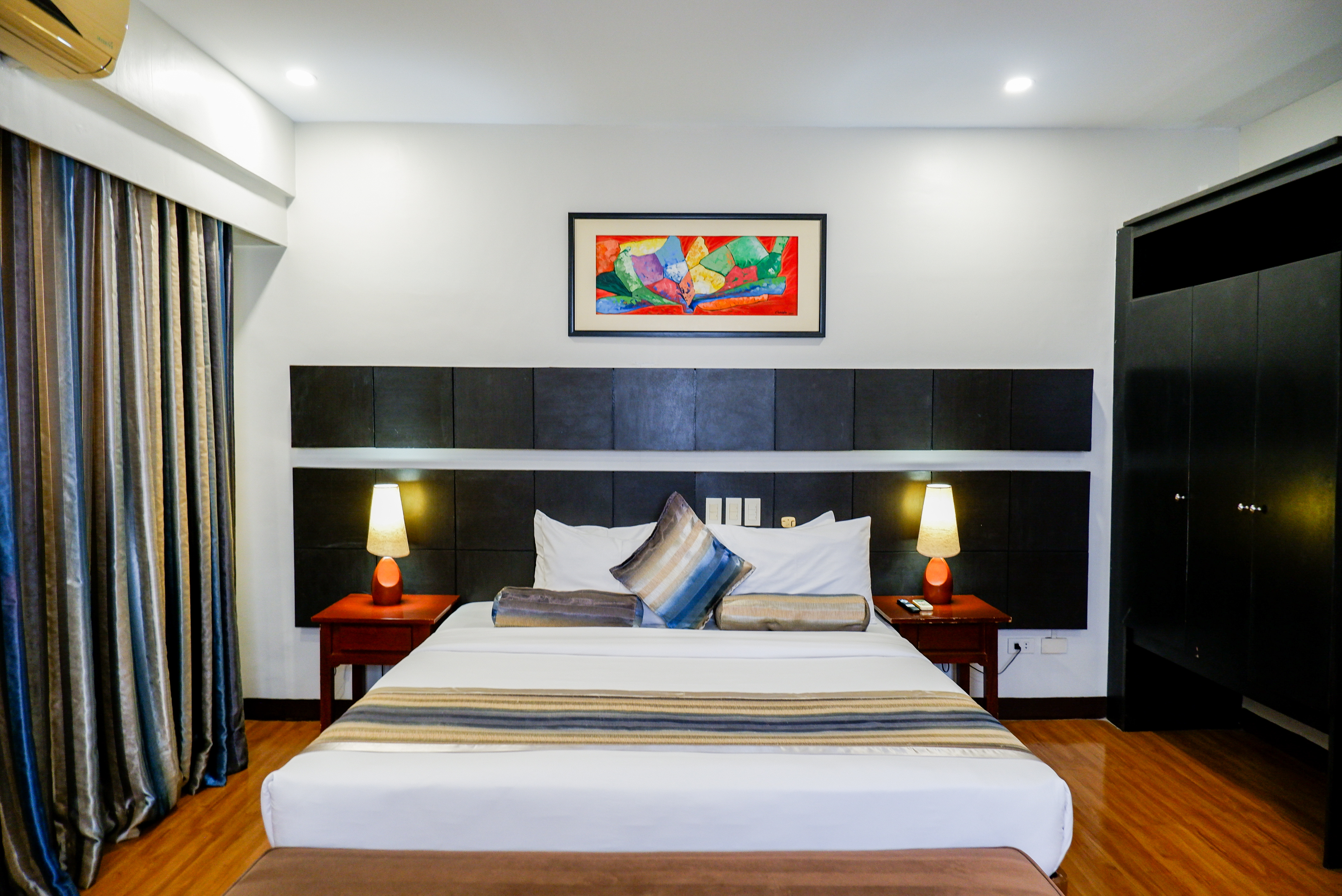 Deluxe Suite Single Occupancy - View 4