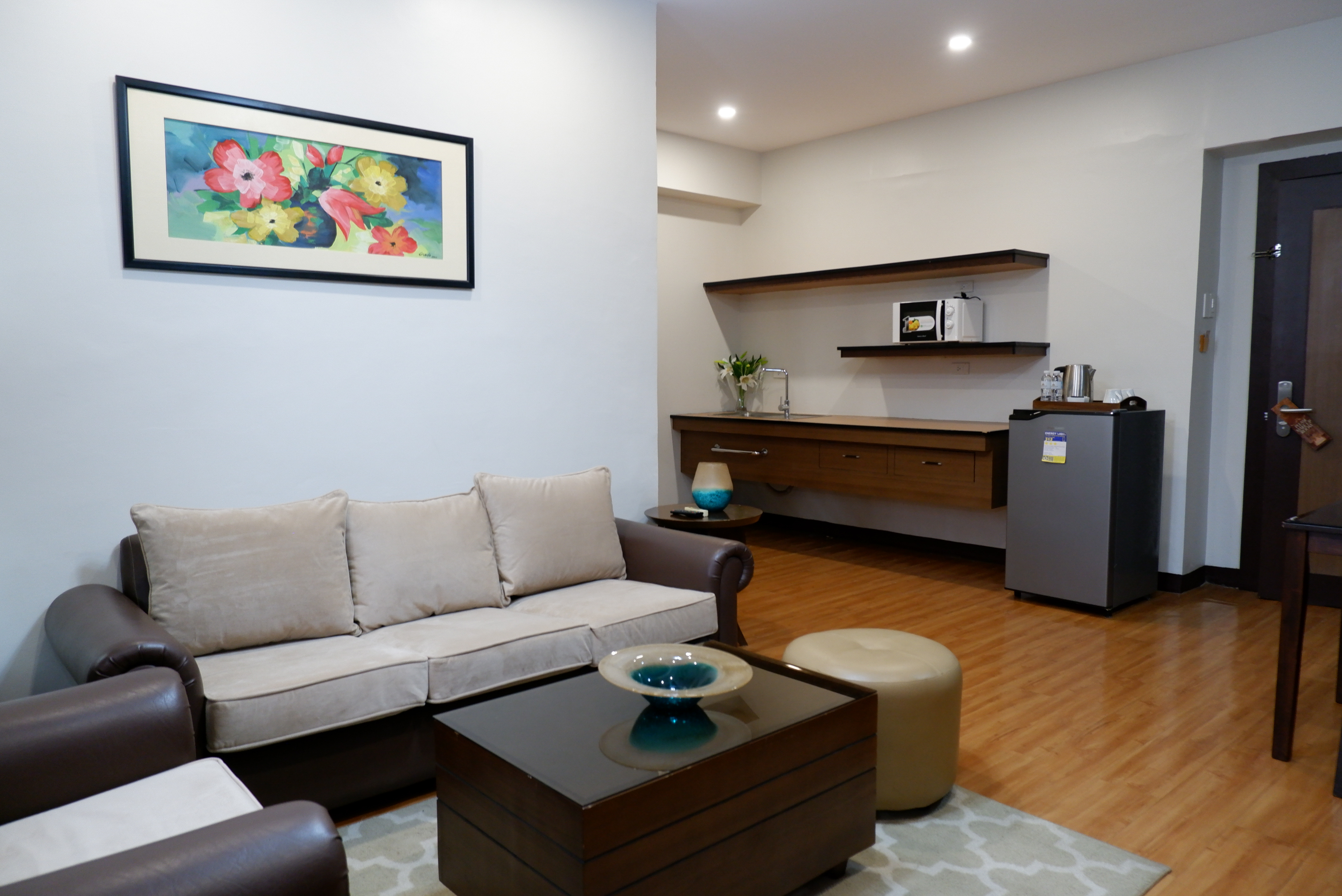 Deluxe Suite Single Occupancy - View 11