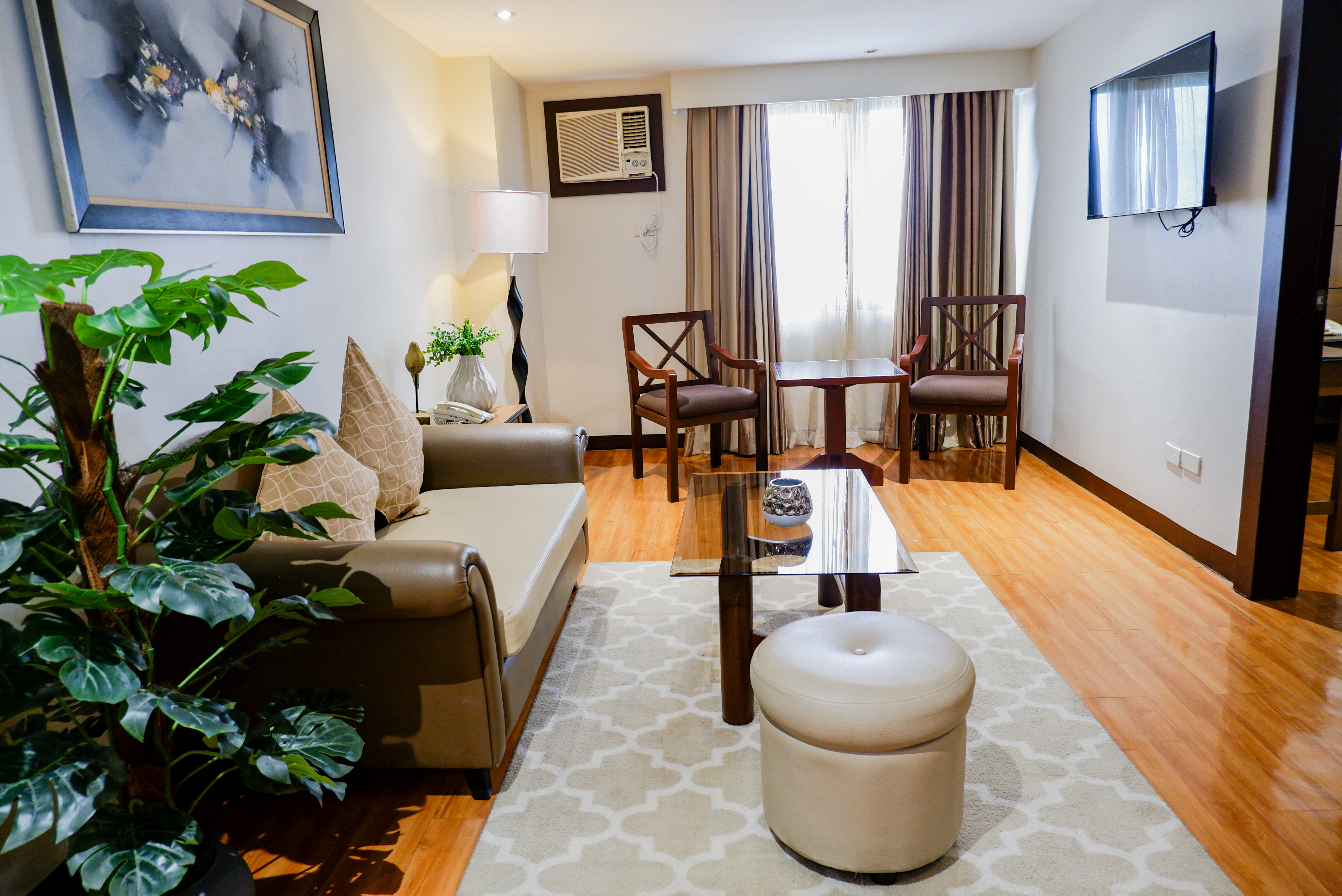 Executive Suite Single Occupancy - View 9