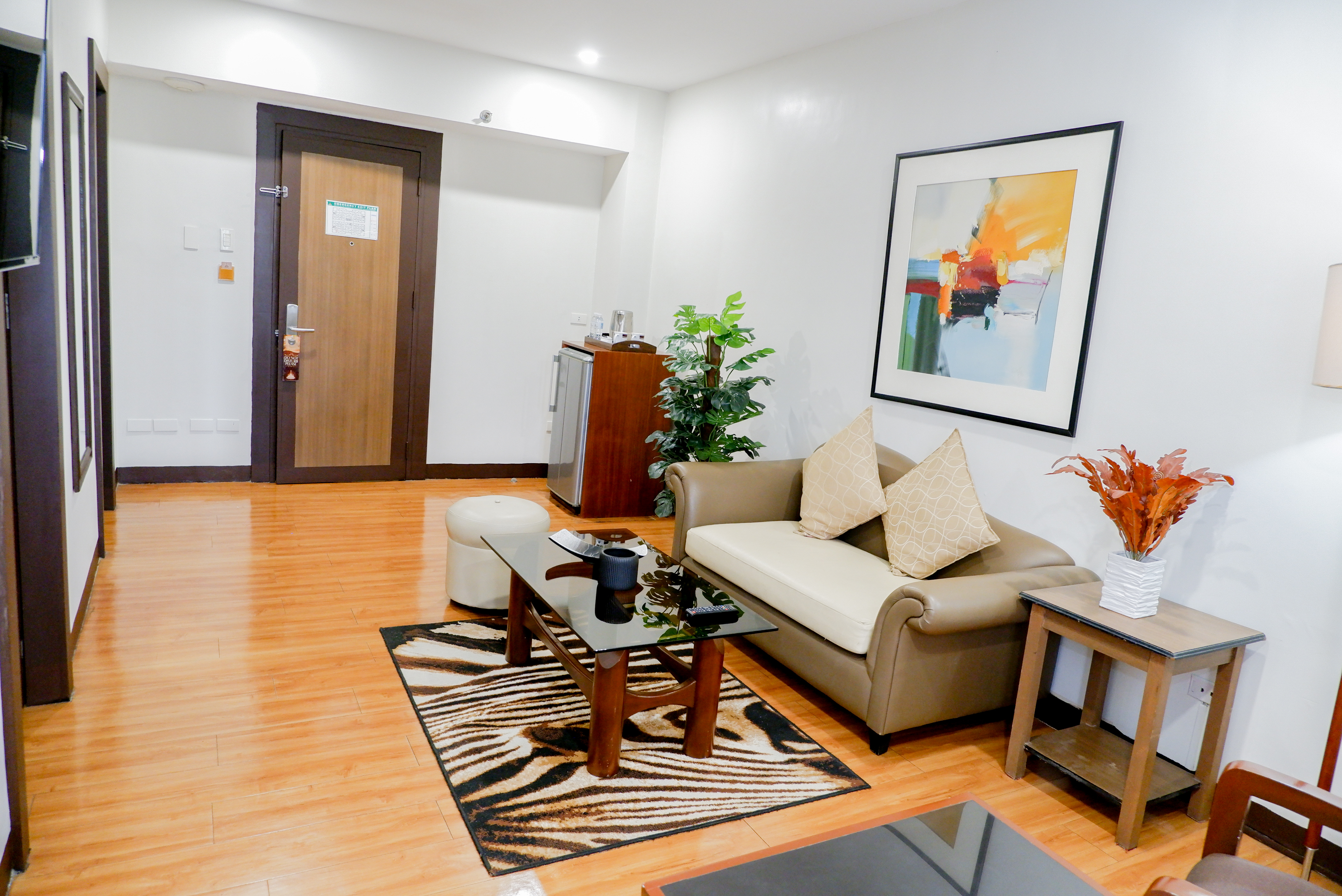 Junior Executive Suite Single Occupancy - View 6