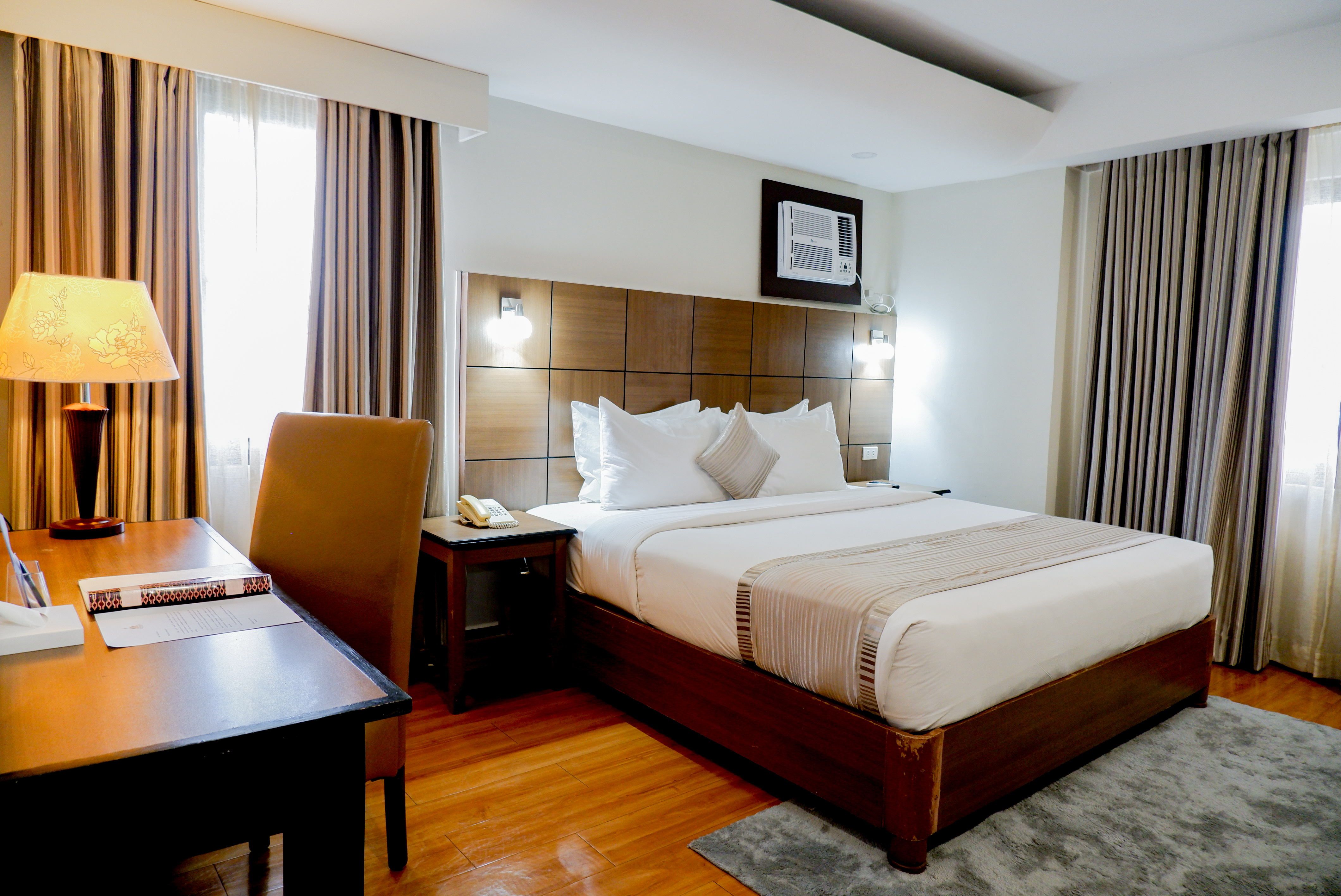 Junior Executive Suite Single Occupancy - View 1