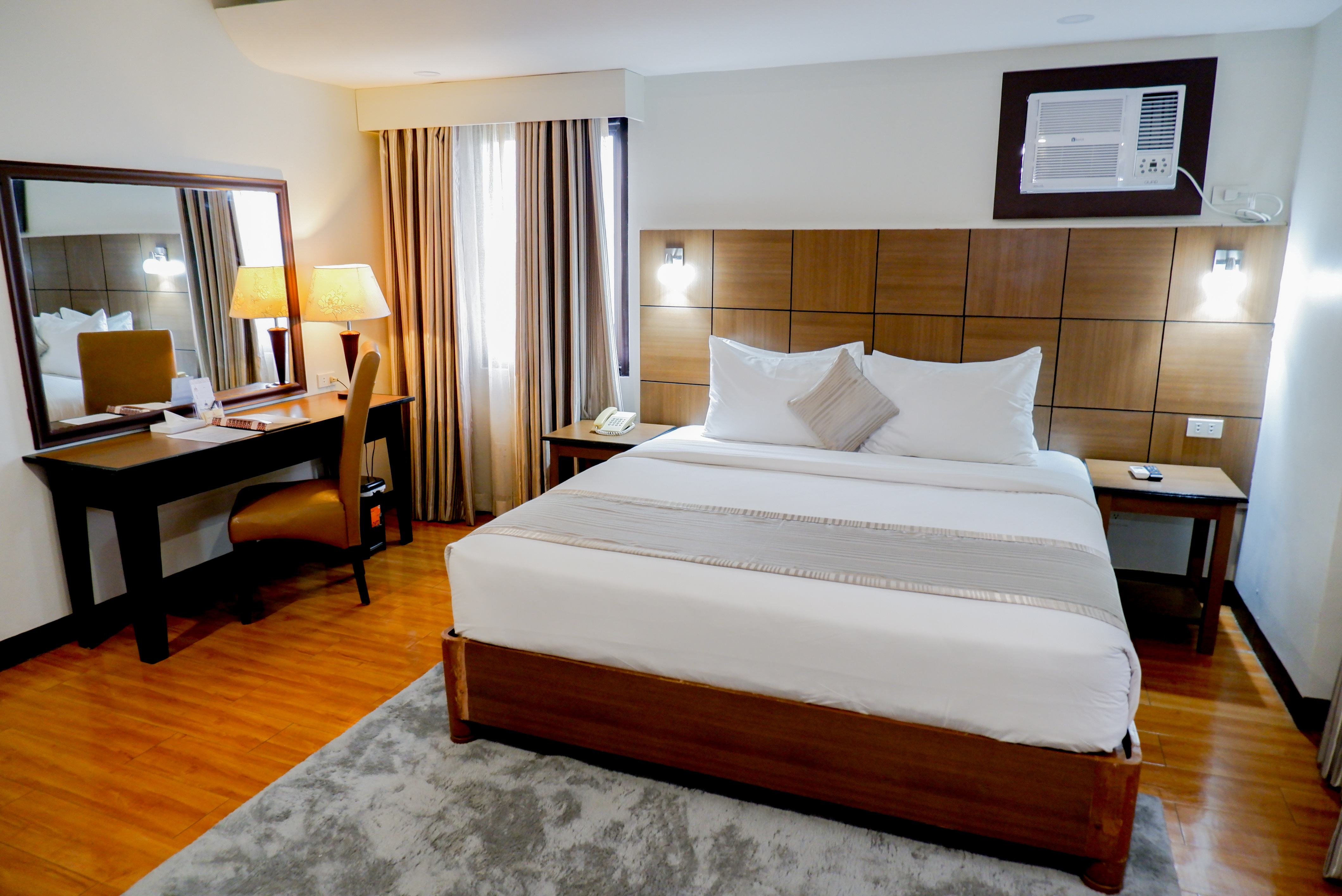 Junior Executive Suite Single Occupancy - View 3