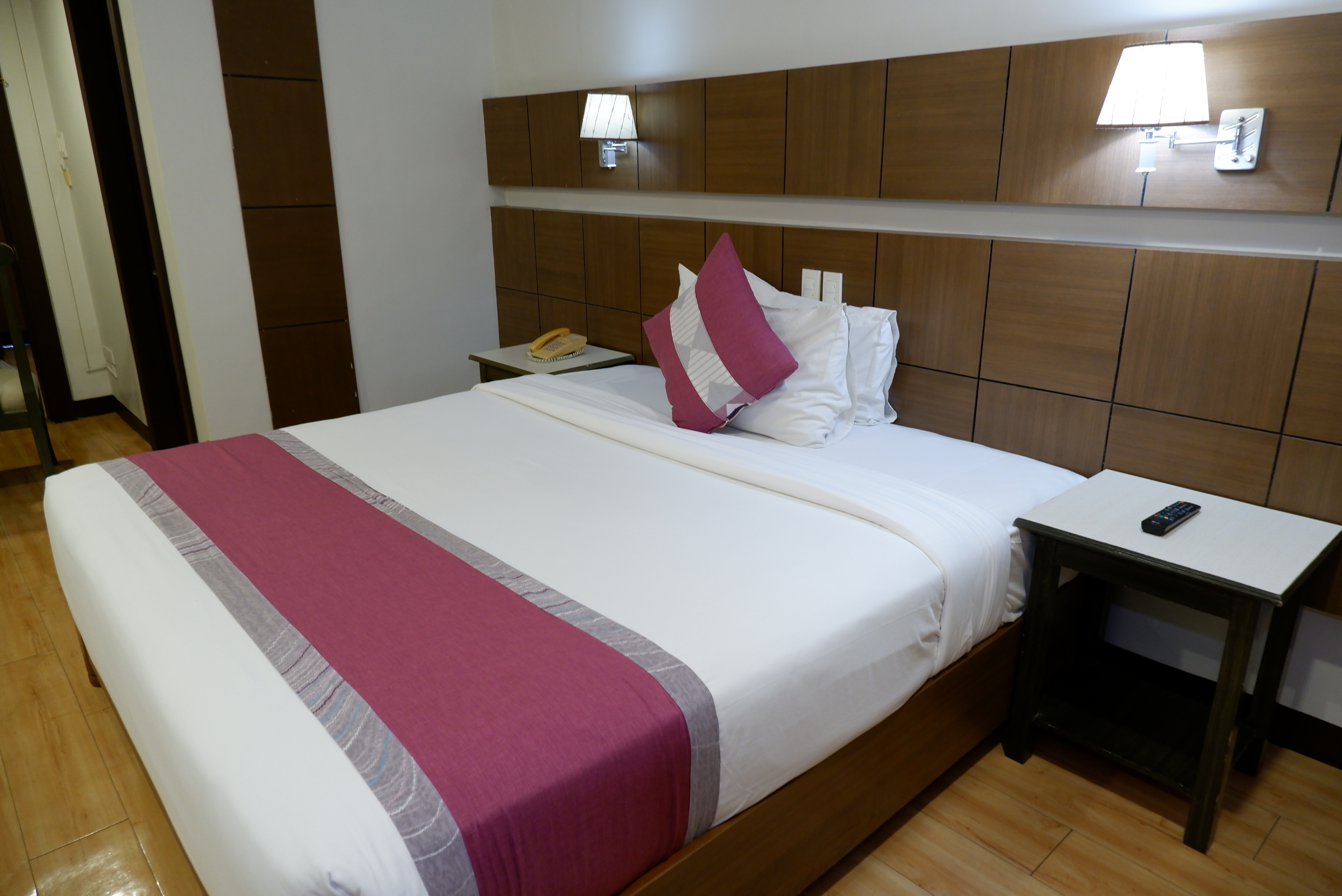Superior Room Single Occupancy - View 4