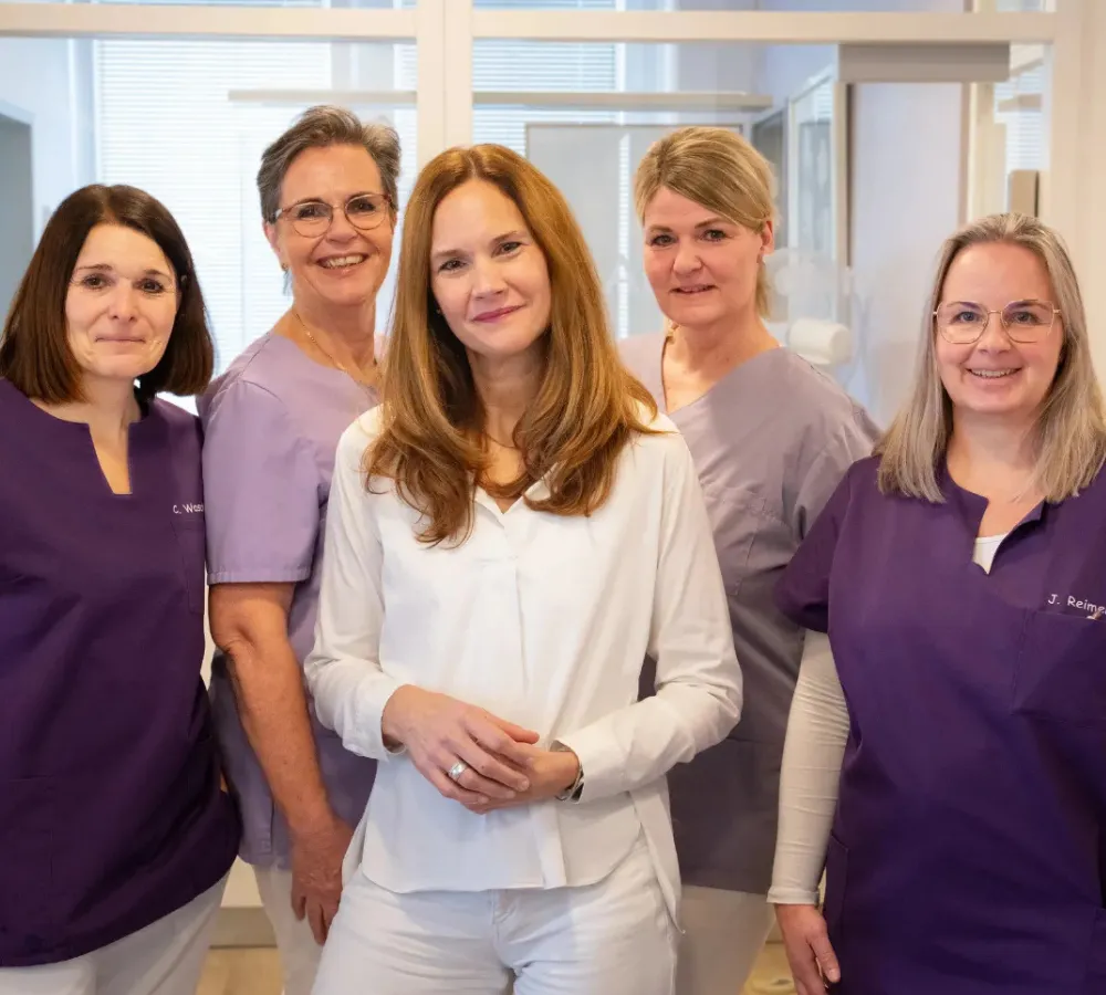 Das Team der Frauenarztpraxis Dr. Carola Lönnecke in Husum
