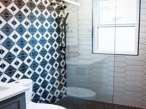 {{ custom_values.service_4 }} in {{custom_values.area_4})