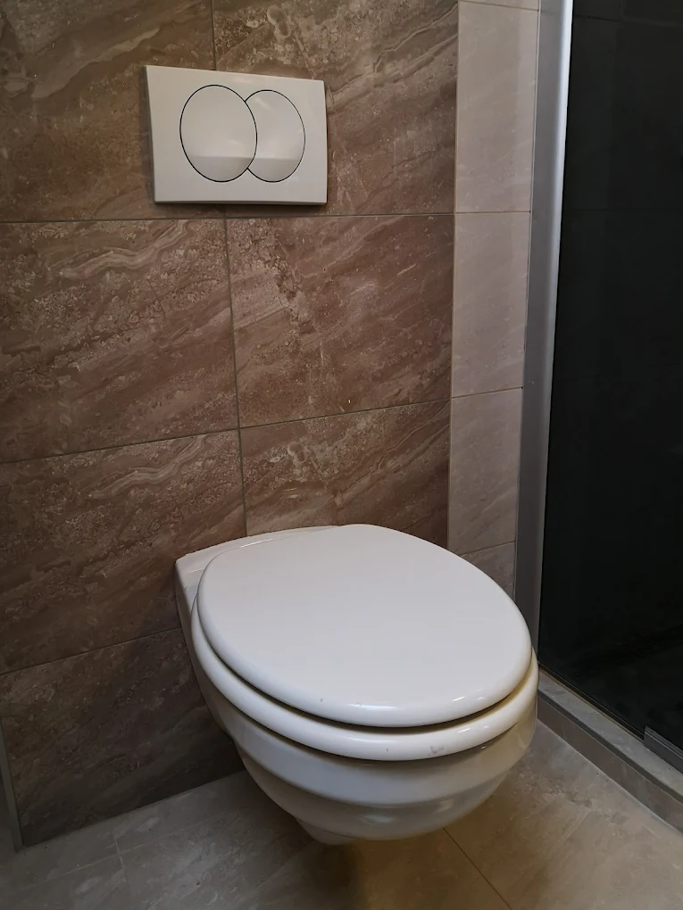 WC tartály szerelés Budapest Börcsök Sándor