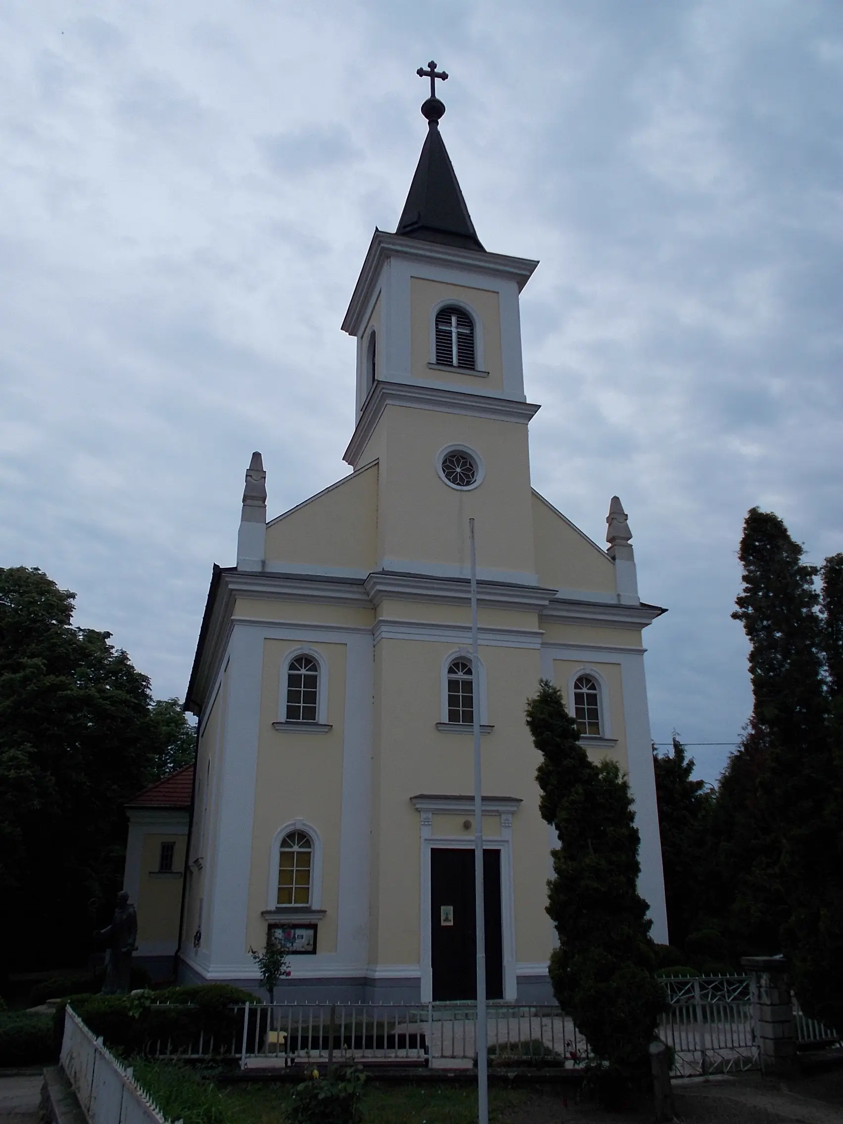 Hegyalja utca, Diósd