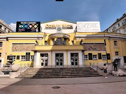 Corvin Mozi, Budapest