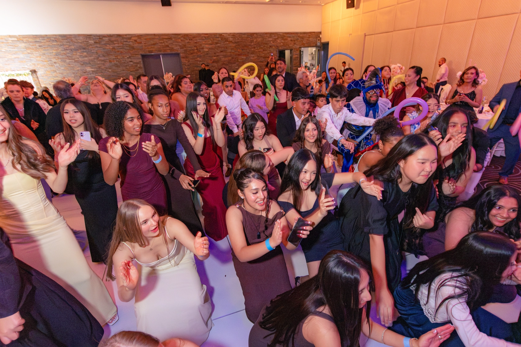 Mia's quinceañera, photograph 39