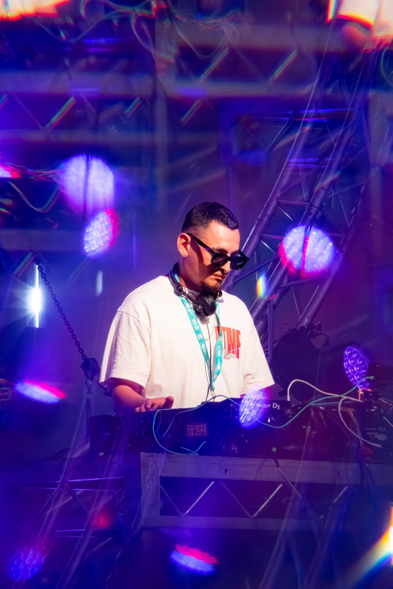 Concert photography at Vivid Concert in Sydney 33