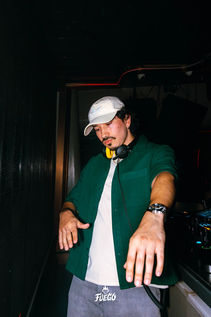 Night club photography at Fuego in Sydney 12