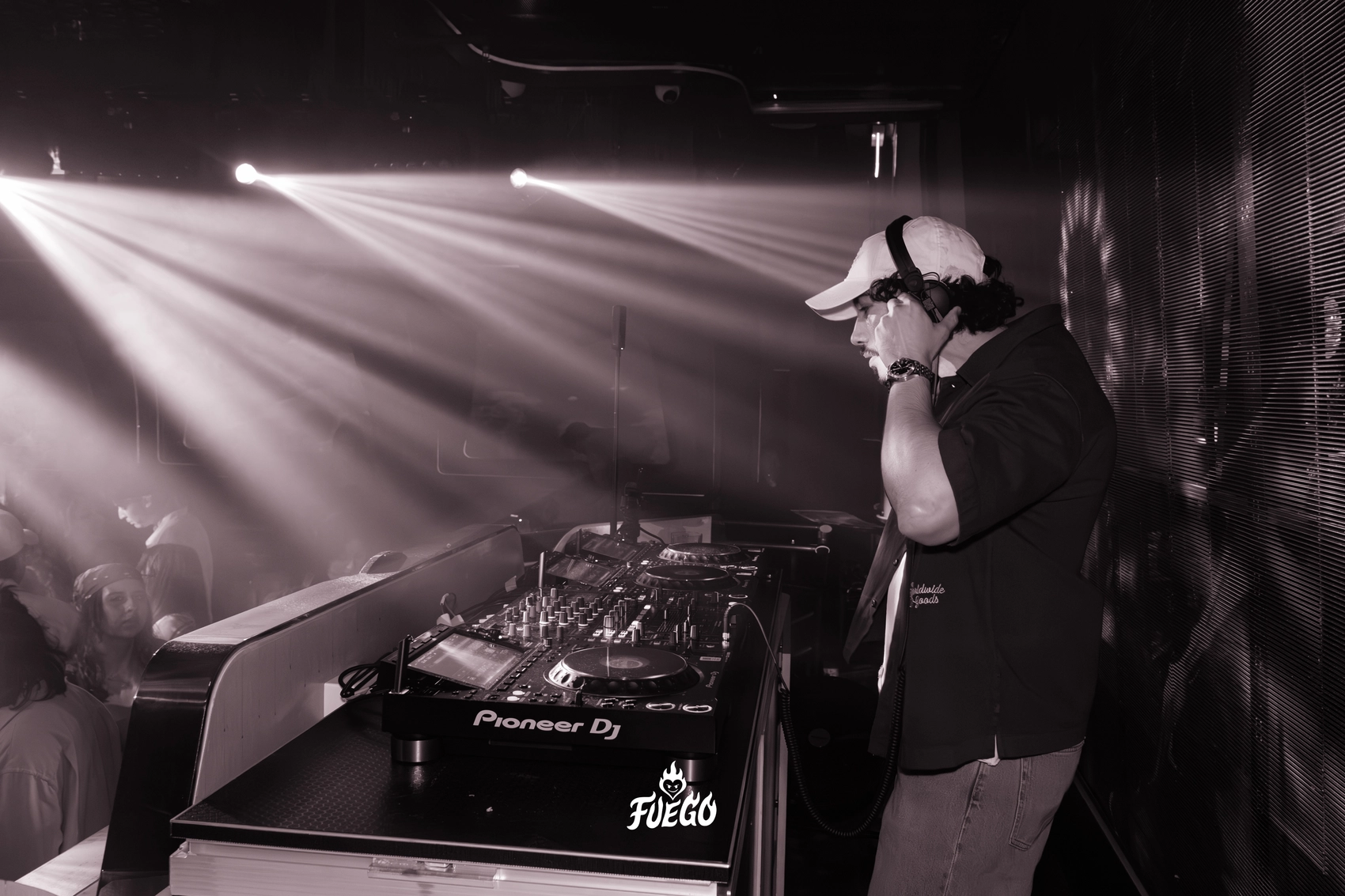 Night club photography at Fuego in Sydney 10