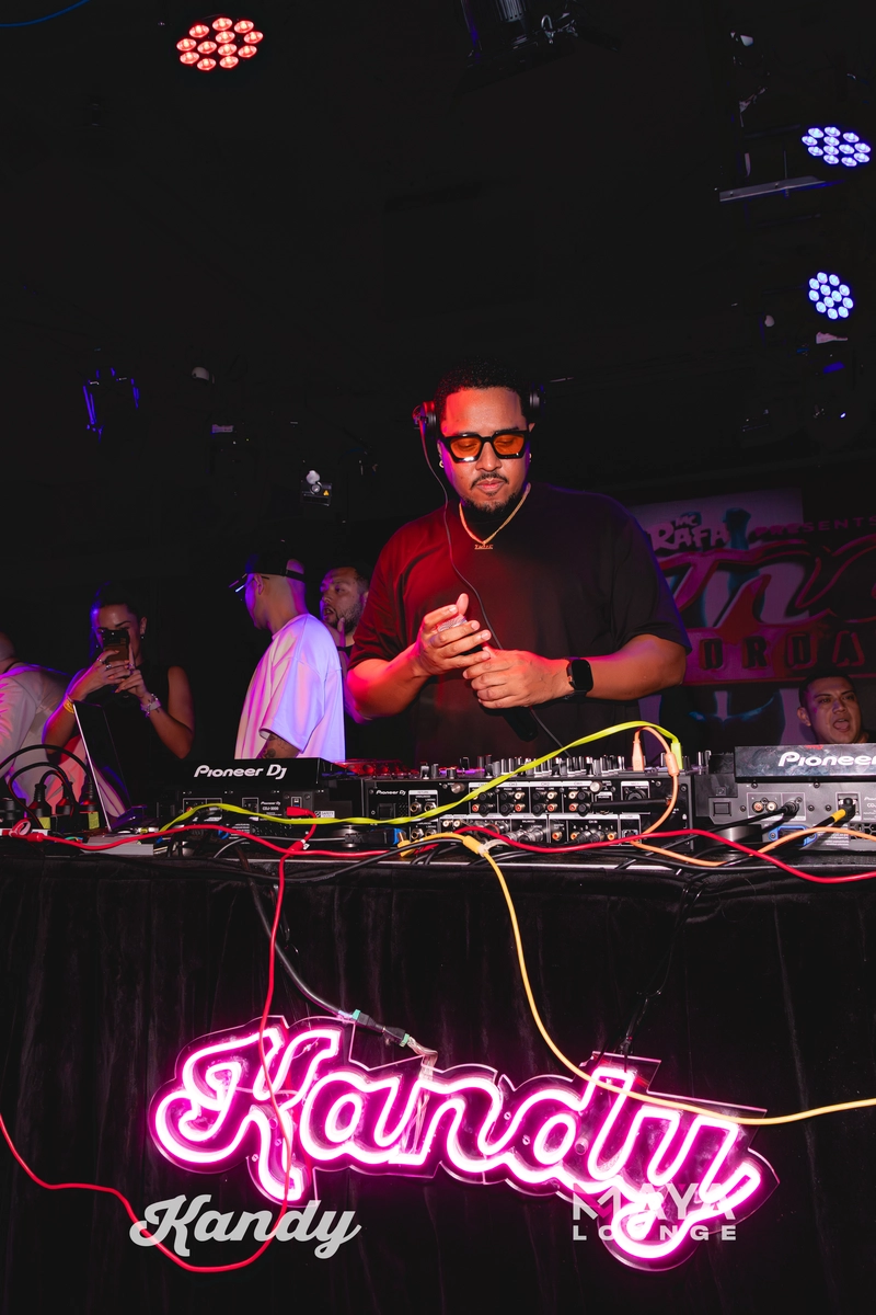Night club photography at Kandy in Sydney 31