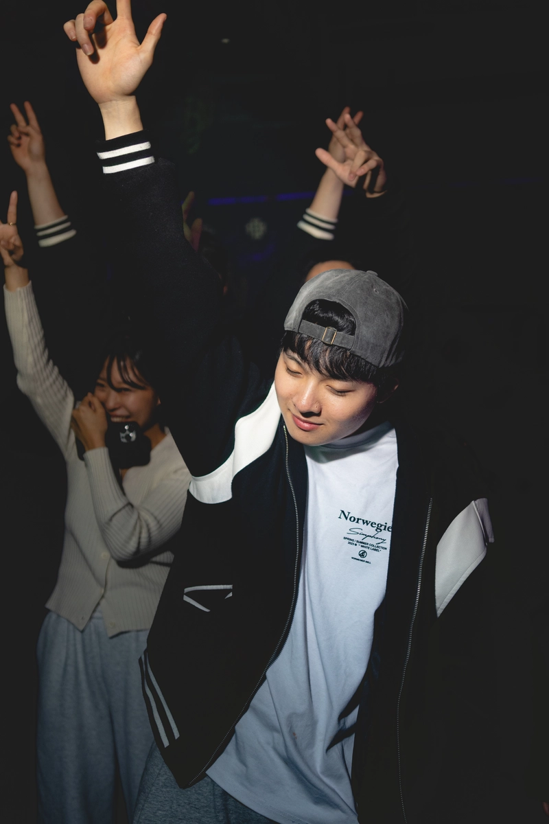 Night club photography at Korean Party in Sydney 3