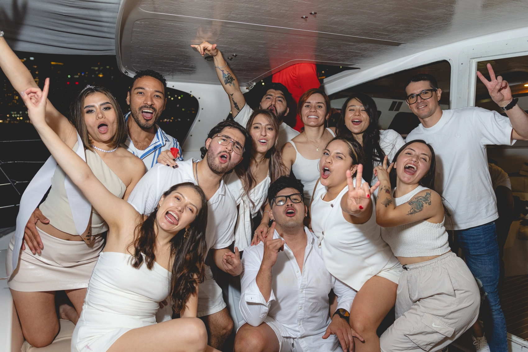 Birthday boat portrait session in Sydney 10