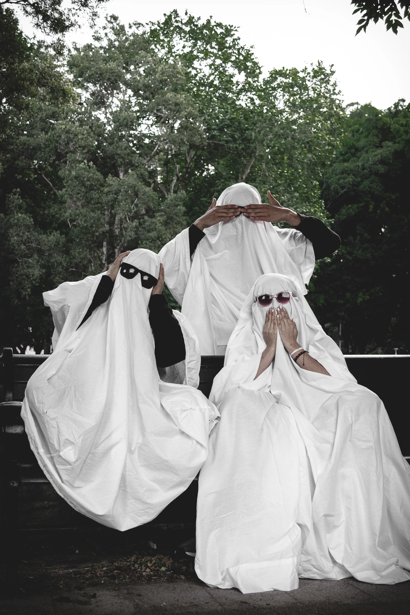 Ghosts themed portrait session in Sydney 6