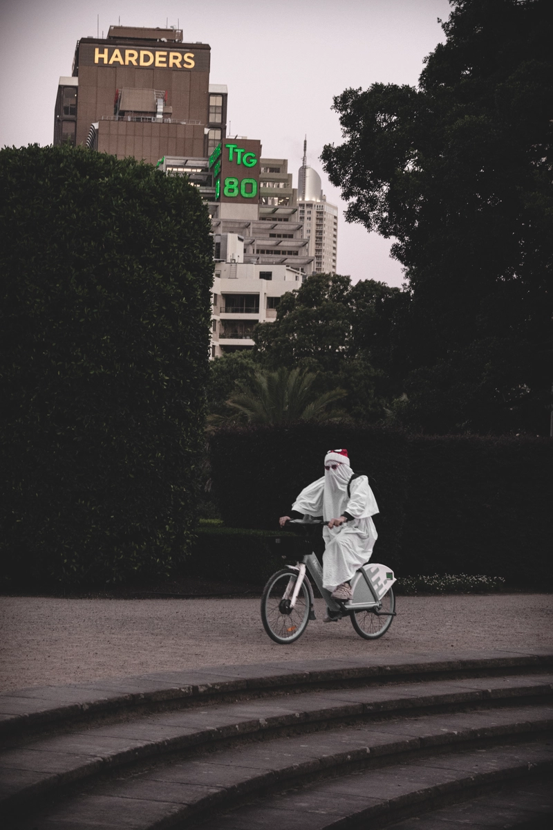 Ghosts themed portrait session in Sydney 8