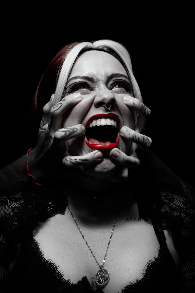 Dark themed model portrait session with Tiffa in Sydney 5
