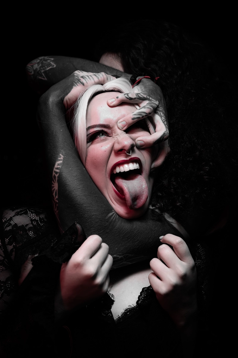 Dark themed model portrait session with Tiffa in Sydney 8
