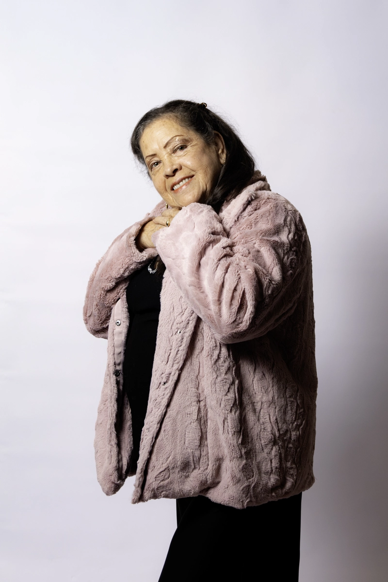 Portrait photoshoot for a mother in Sydney 2