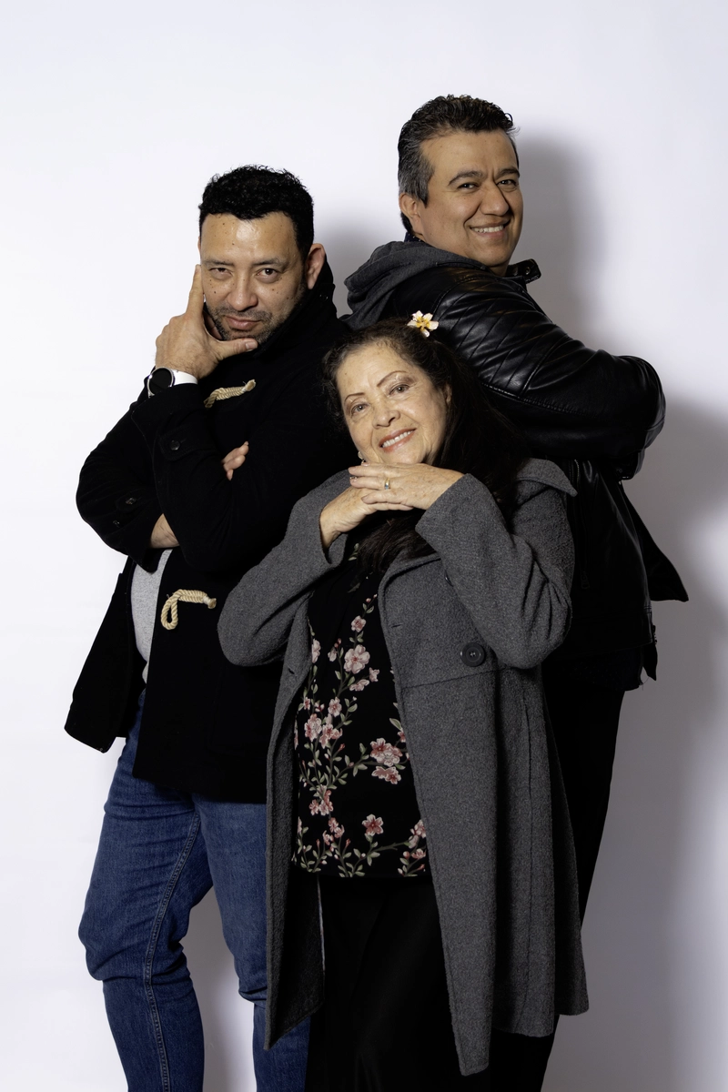 Portrait photoshoot for a mother in Sydney 15