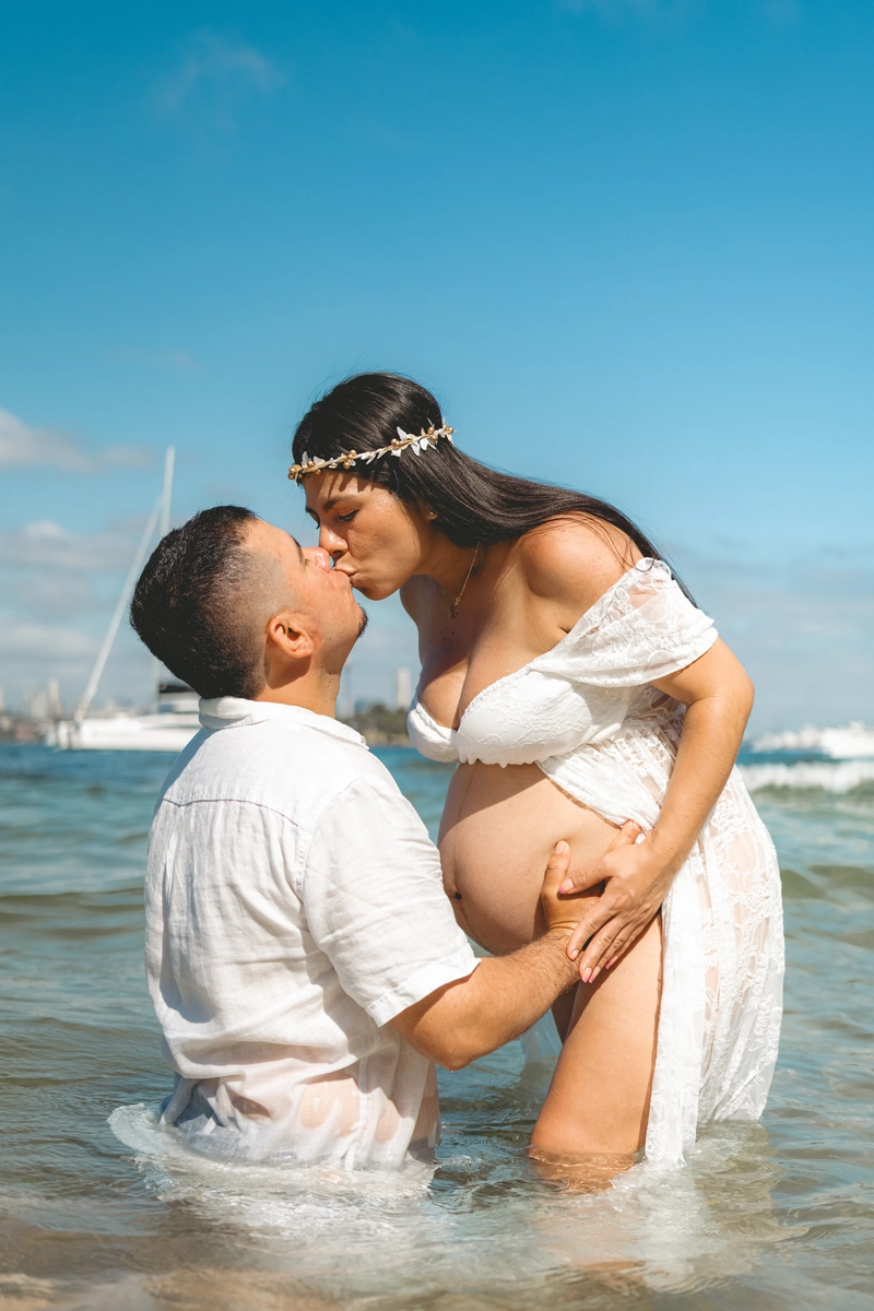Maternity photography session with Mayra in Sydney 11
