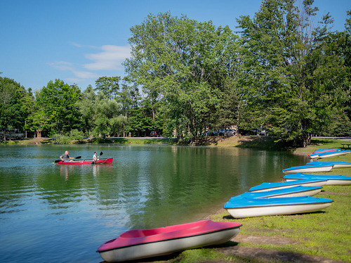 Niagara's Lazy Lakes