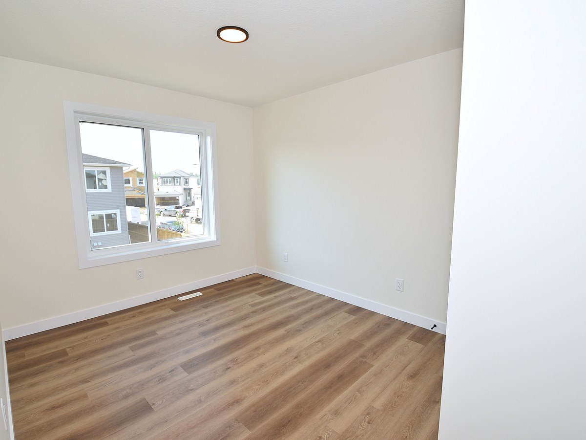 The Whole Home at 2131 5 Avenue SW, Alces, Edmonton, AB in the Alces community photo 36