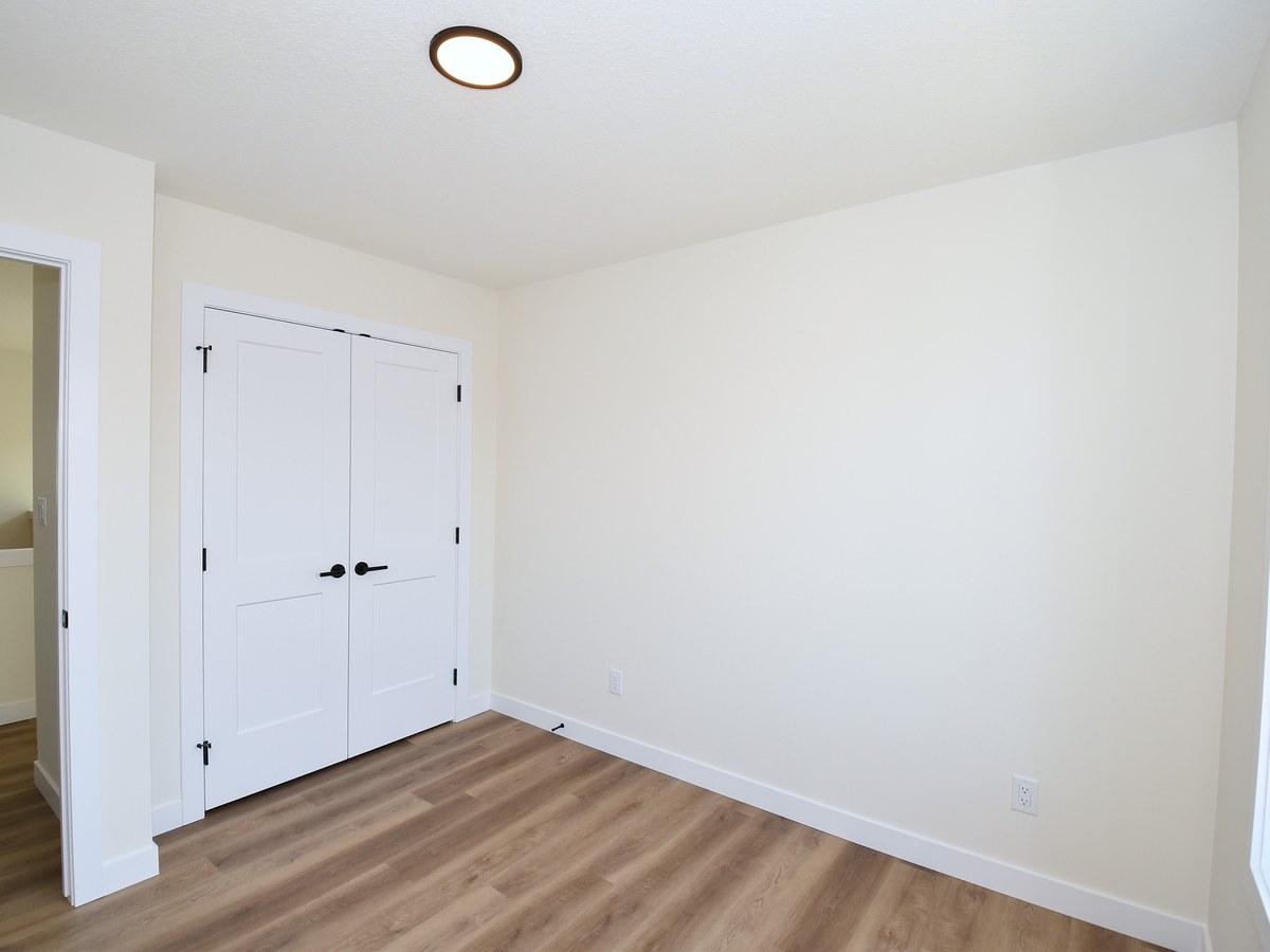 The Whole Home at 2131 5 Avenue SW, Alces, Edmonton, AB in the Alces community photo 39