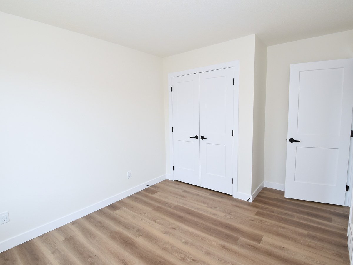 The Whole Home at 2131 5 Avenue SW, Alces, Edmonton, AB in the Alces community photo 37
