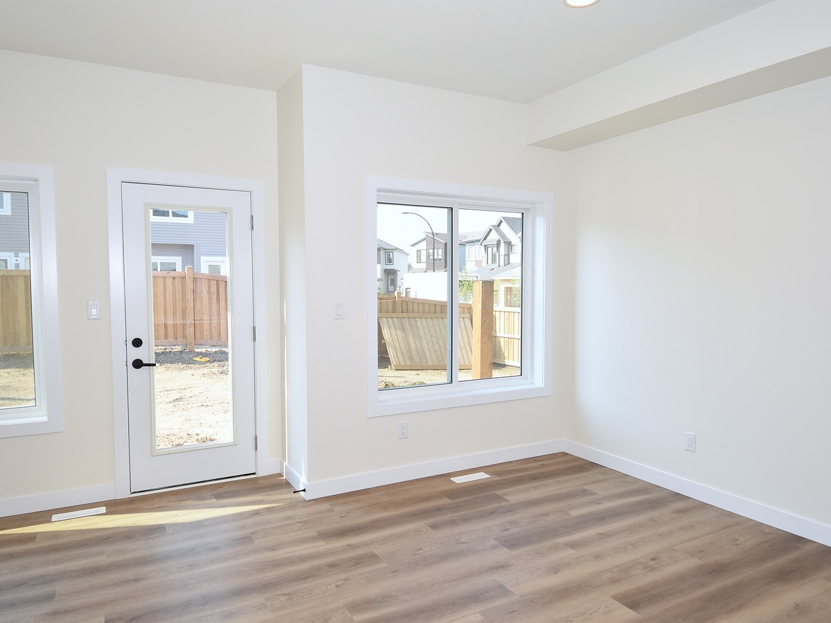 The Whole Home at 2131 5 Avenue SW, Alces, Edmonton, AB in the Alces community photo 20