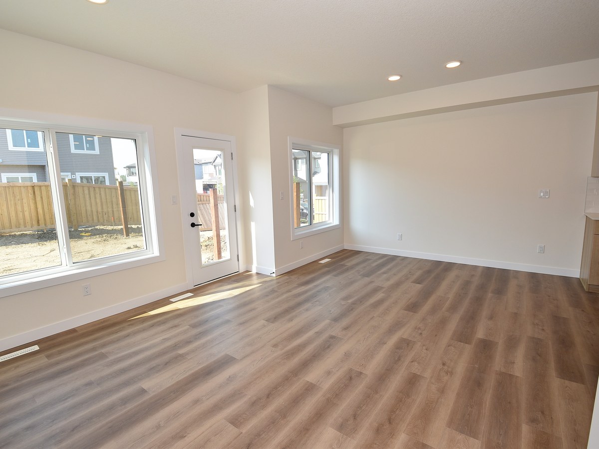 The Whole Home at 2131 5 Avenue SW, Alces, Edmonton, AB in the Alces community photo 14