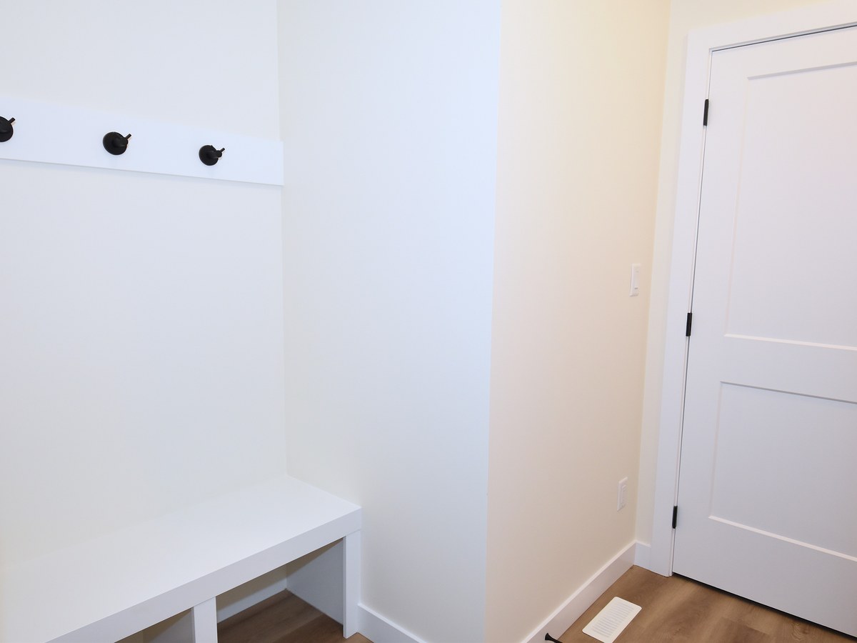 The Whole Home at 2131 5 Avenue SW, Alces, Edmonton, AB in the Alces community photo 9