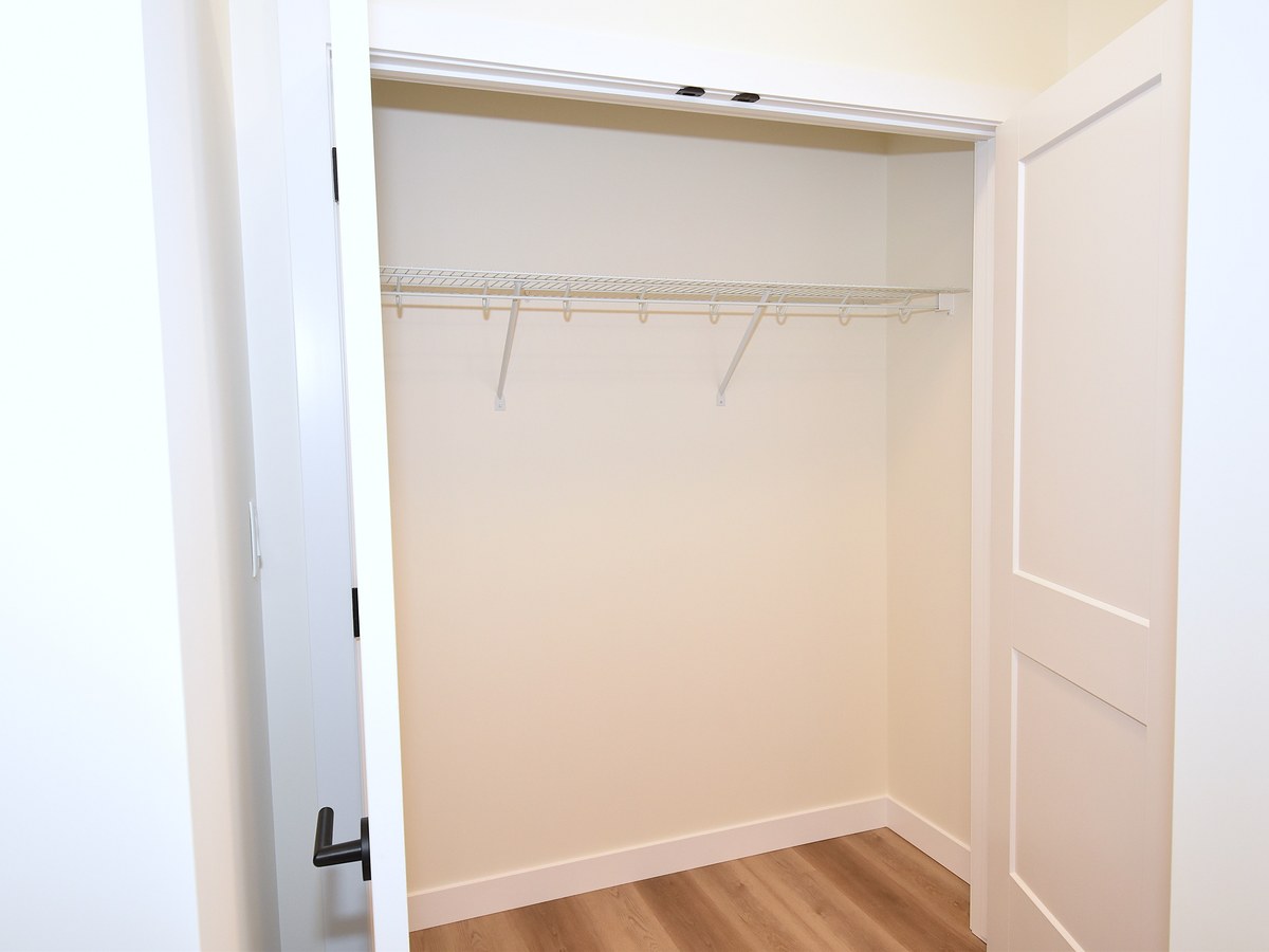 The Whole Home at 2131 5 Avenue SW, Alces, Edmonton, AB in the Alces community photo 11