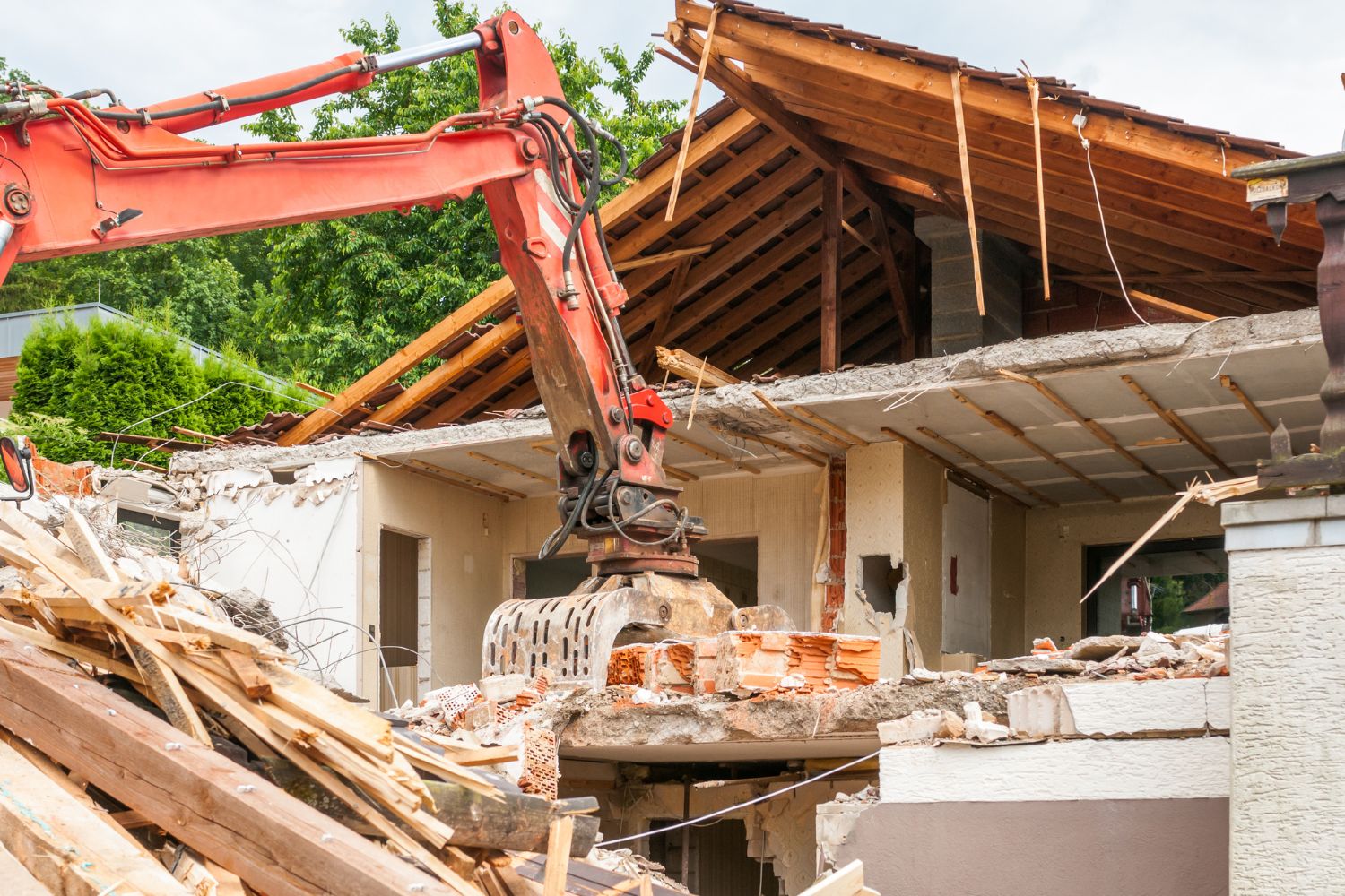 Preparing Properties for Summer Demolition Projects in Central Oregon