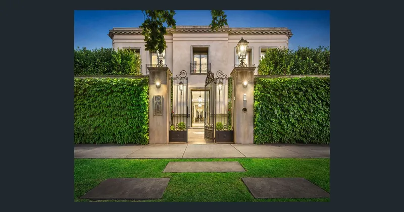 CBus Exclusive Estate in St Georges Road, Toorak, a residential home automation project by Response Electrical Contractors