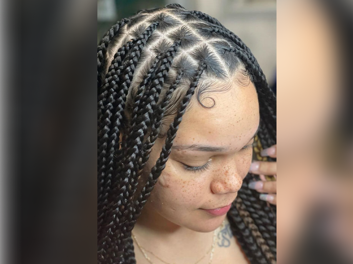 Medium Knotless Braids