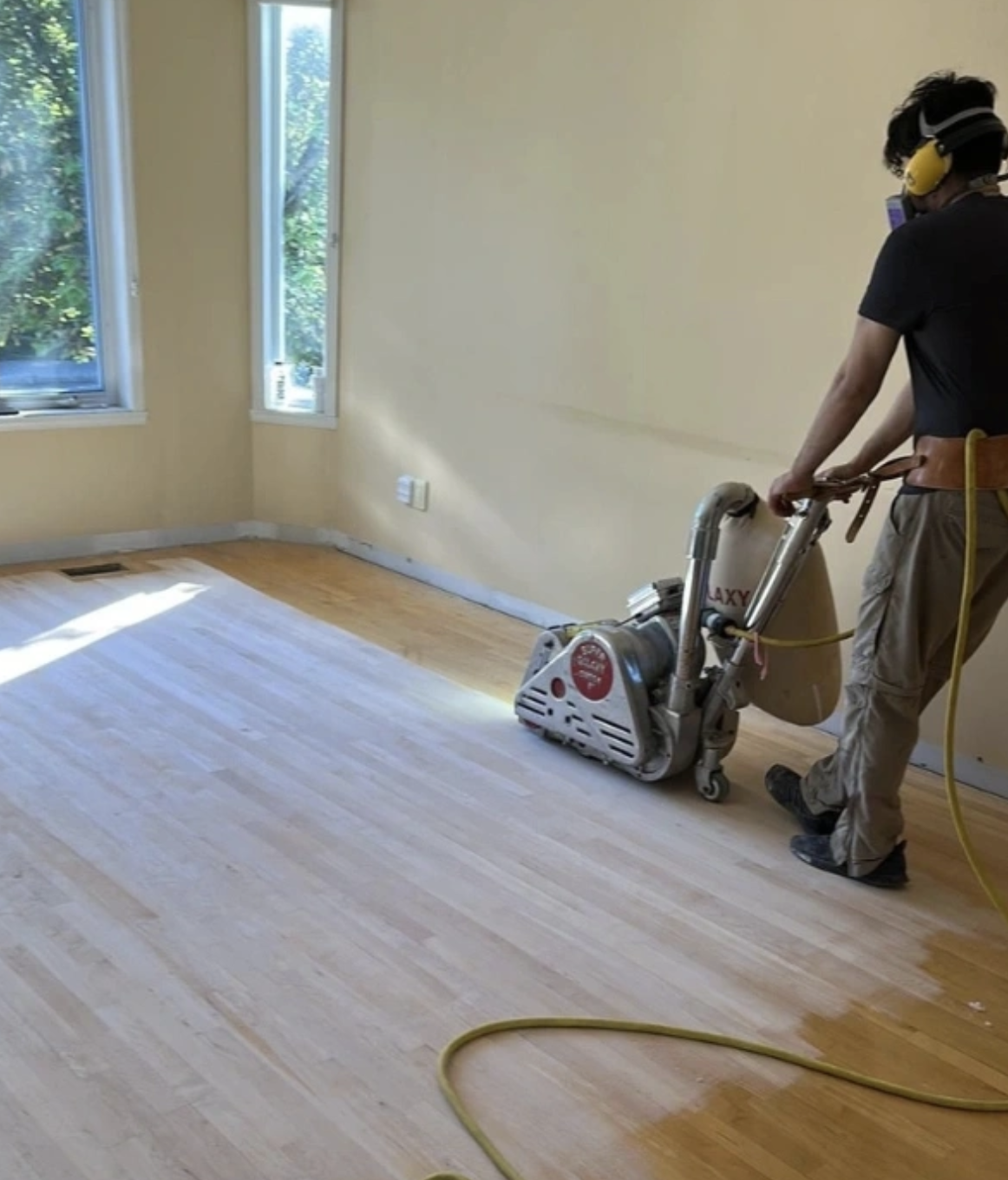 Sablage de plancher de bois franc