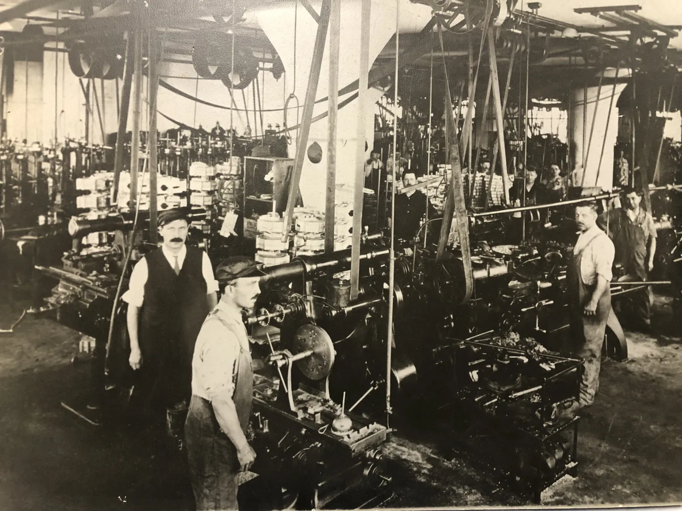Machine shop floor in 1908 where Edward Pavlis worked