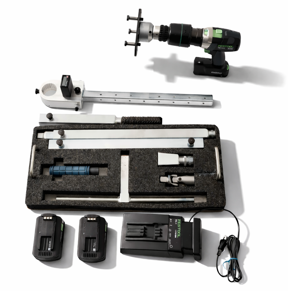 Professionelle Bohrmaschine und Werkzeuge