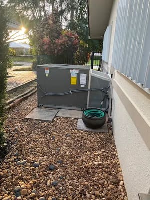 {{ custom_values.service_2 }} in {{custom_values.area_2})