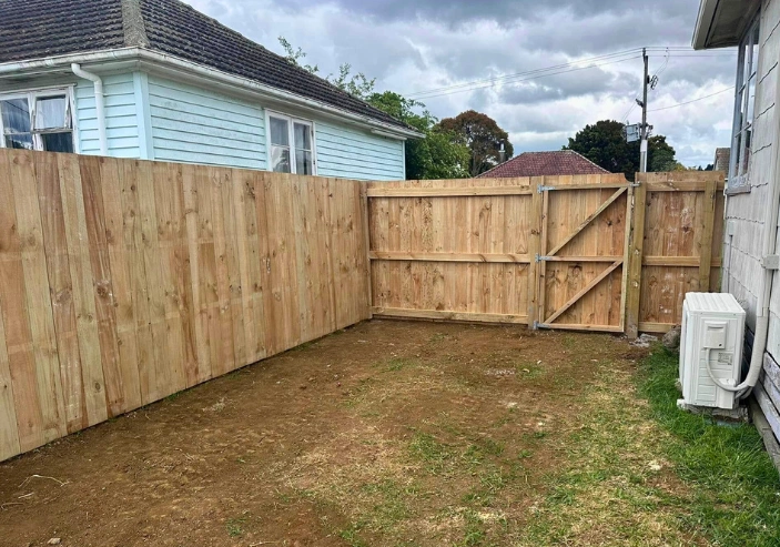Timber paling fence constructed for residential property in Ahipara